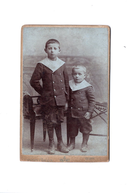 Fotografie Niedliche kleine Jungen - Wien um 1900
