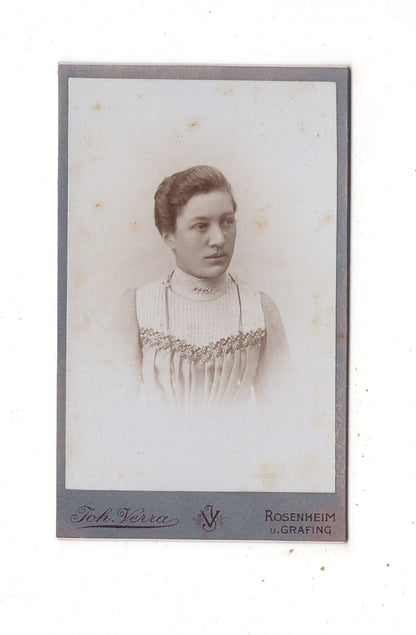 Fotografie Damenportrait - Rosenheim & Grafing um 1900