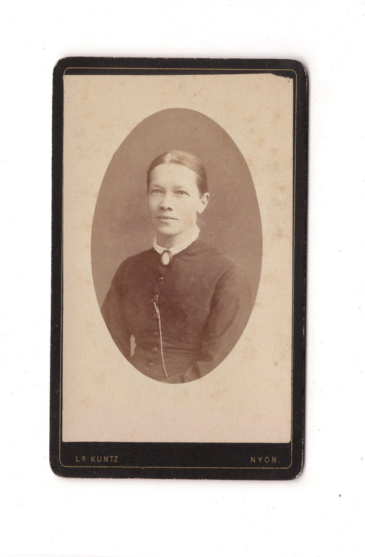 Fotografie Damenportrait - Nyon 1880er / CDV C1-09