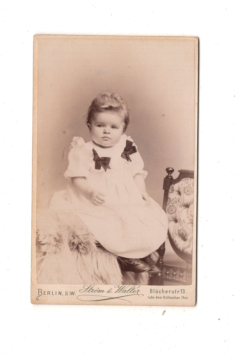 Fotografie Niedliches kleines Mädchen - Berlin 1897 / CDV M1-32