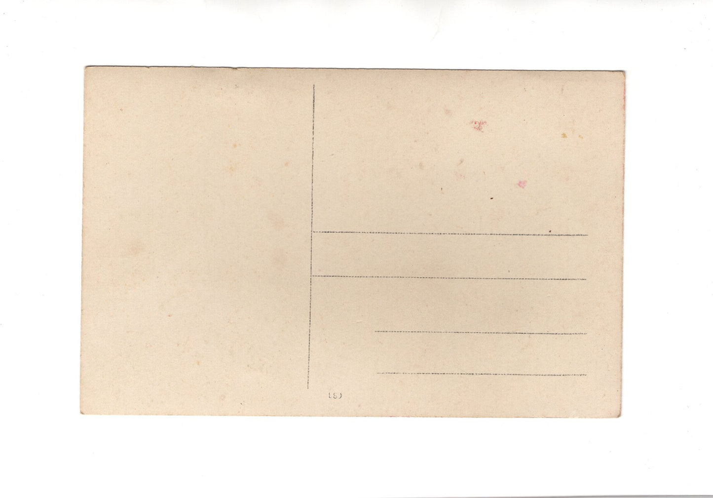 Ansichtskarte / Foto Dame mit Dienstmädchen vor dem Haus