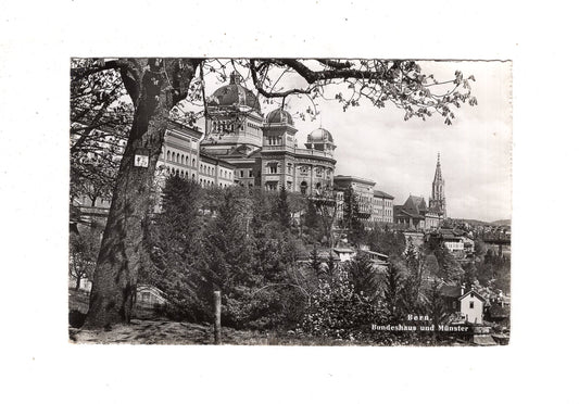 Ansichtskarte Bern / Bundeshaus und Münster / Schweiz