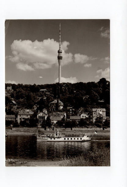 Ansichtskarte Dresden-Wachwitz / MS Torgau am Fernsehturm