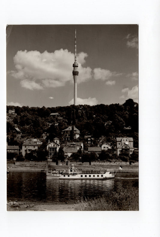 Ansichtskarte Dresden-Wachwitz / MS Torgau am Fernsehturm