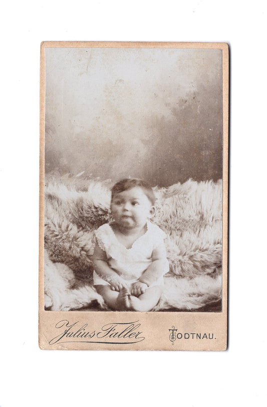 Fotografie Schönes Kinderbild / Baby - Todtnau 1890er