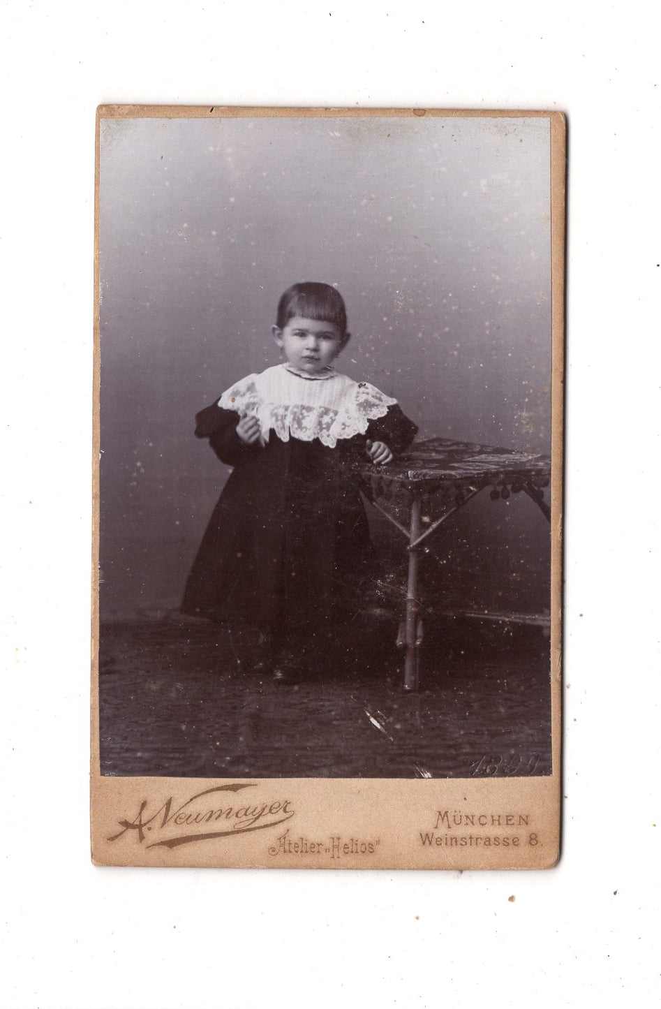 Fotografie Niedliches kleines Mädchen - München 1897