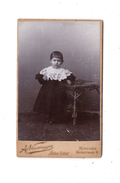 Fotografie Niedliches kleines Mädchen - München 1897