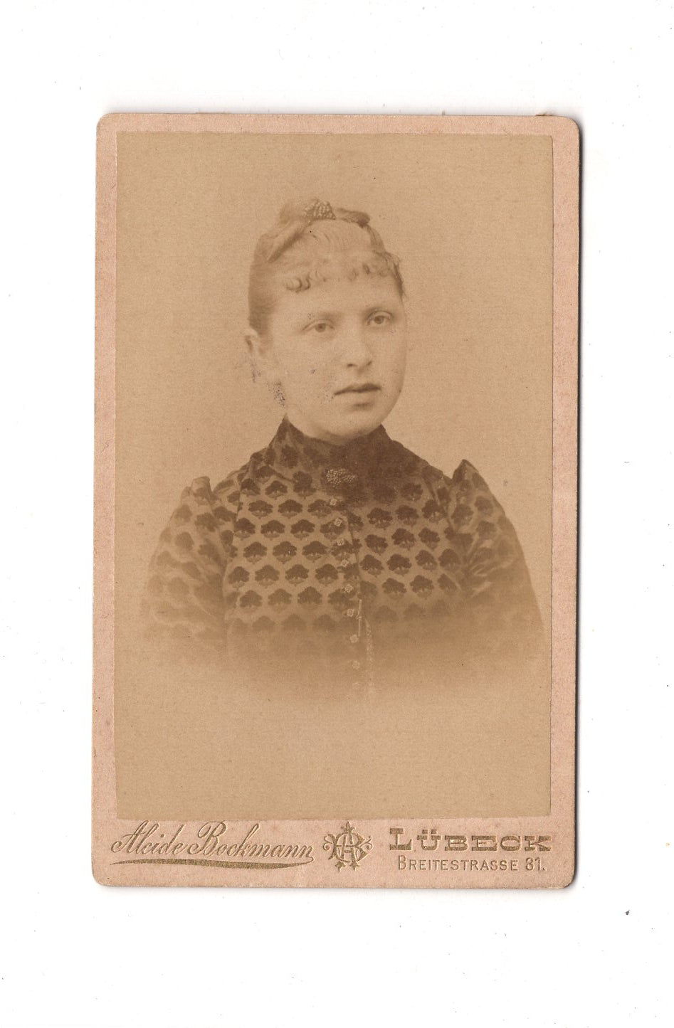Fotografie Damenportrait - Lübeck 1880er / CDV C1-09