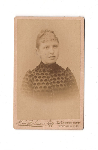 Fotografie Damenportrait - Lübeck 1880er / CDV C1-09