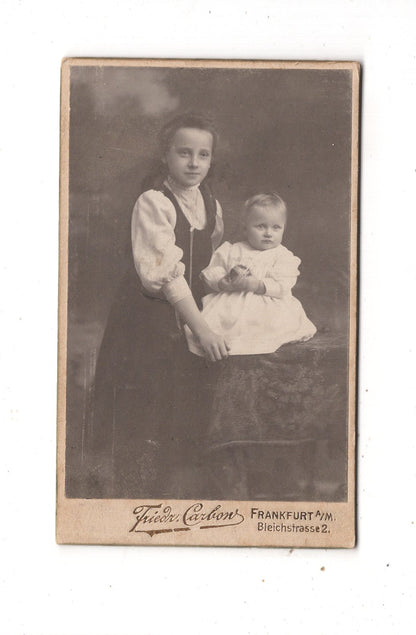 Fotografie Niedliche kleine Kinder - Frankfurt Main 1900er