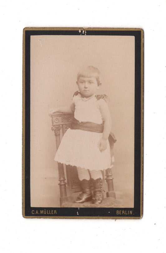 Fotografie Niedliches kleines Kind - Berlin 1880er / CDV M1-32