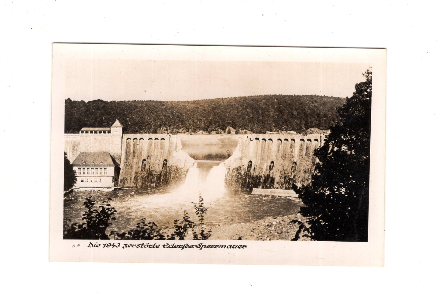 Ansichtskarte Die 1943 zerstörte Edersee-Sperrmauer