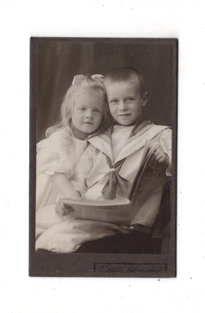 Fotografie Niedliche kleine Kinder - Lüdenscheid 1900er