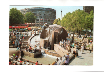 Ansichtskarte Berlin / Brunnen an der Gedächtniskirche