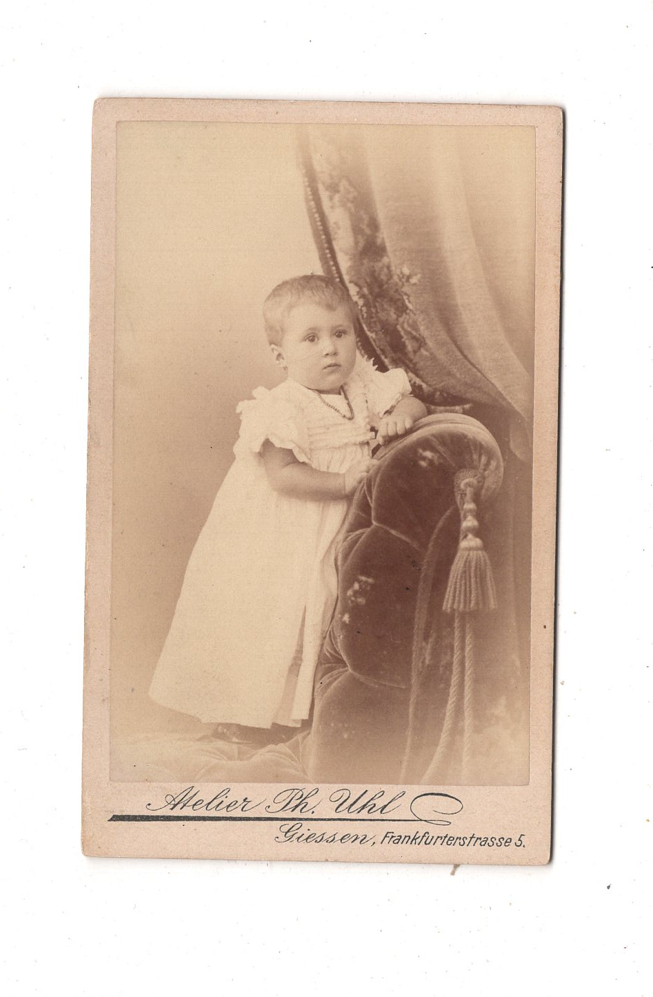 Fotografie Niedliches kleines Kind - Gießen 1890er / CDV M1-33