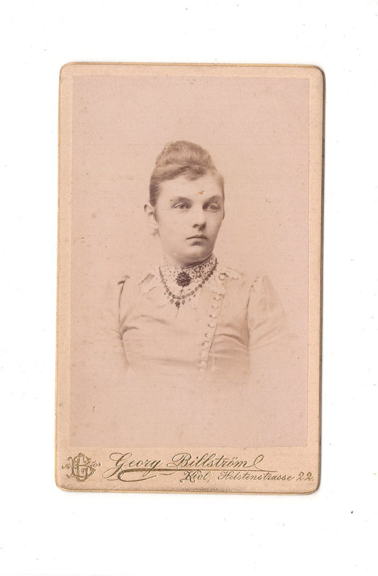 Fotografie Damenportrait - Kiel um 1890 / CDV C1-10