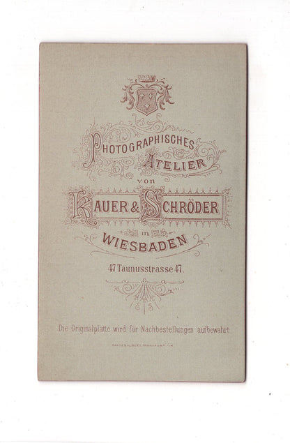 Fotografie Damenportrait - Wiesbaden 1880er / CDV C1-10