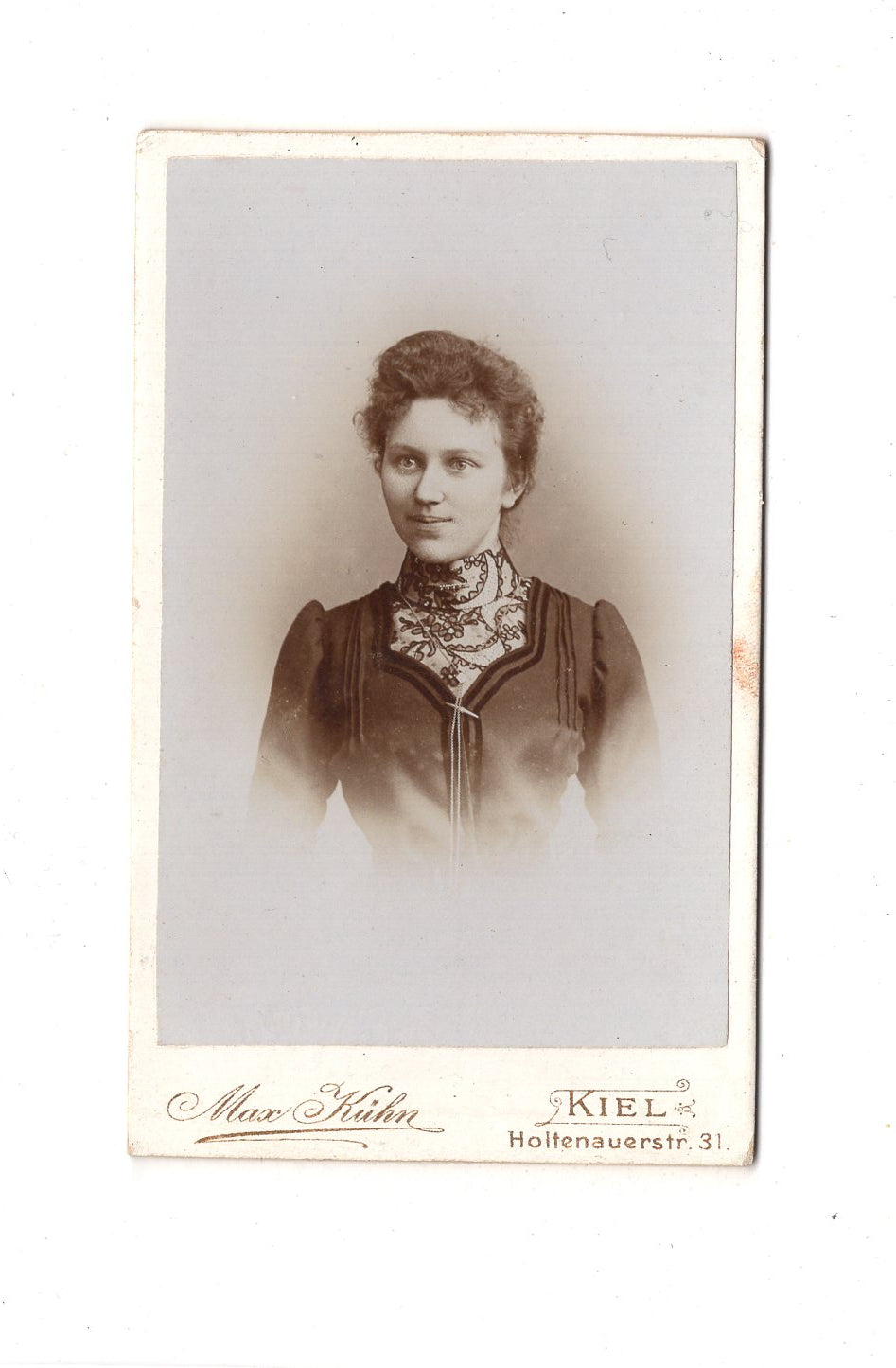Fotografie Damenportrait - Kiel 1890er / CDV C1-10