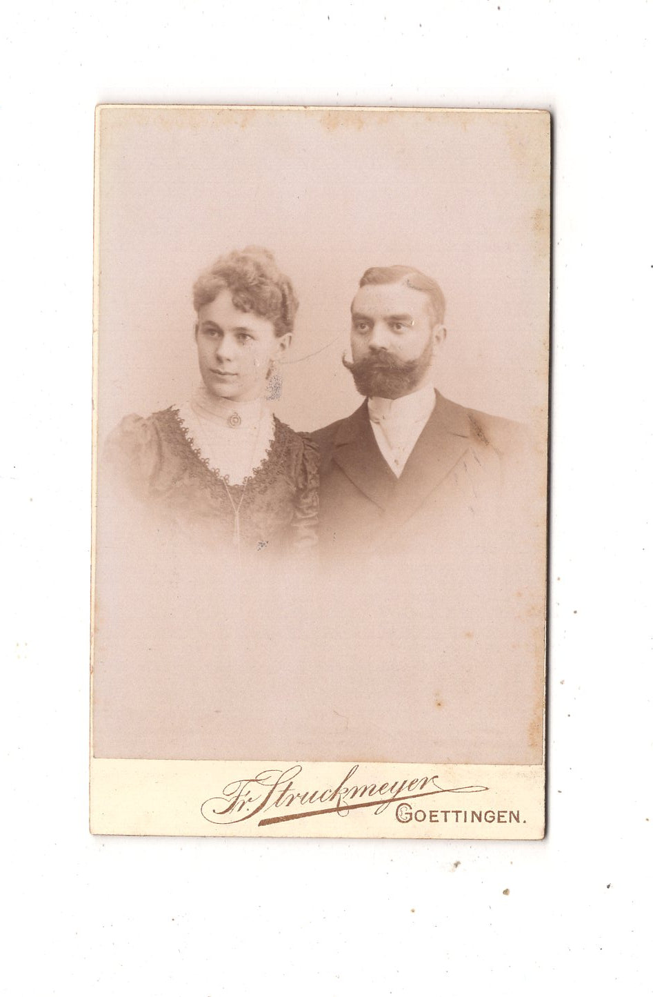 Fotografie Feines Paar - Göttingen um 1890