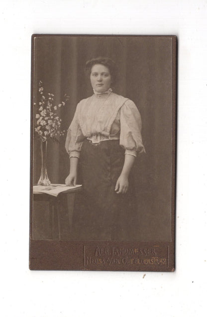 Fotografie Feine Dame - Neuss am Rhein 1910er / CDV L1-31