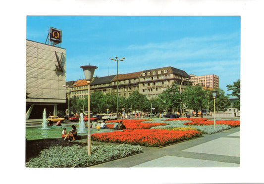 Ansichtskarte Berlin / DDR / Friedrichstraße - Unter den Linden
