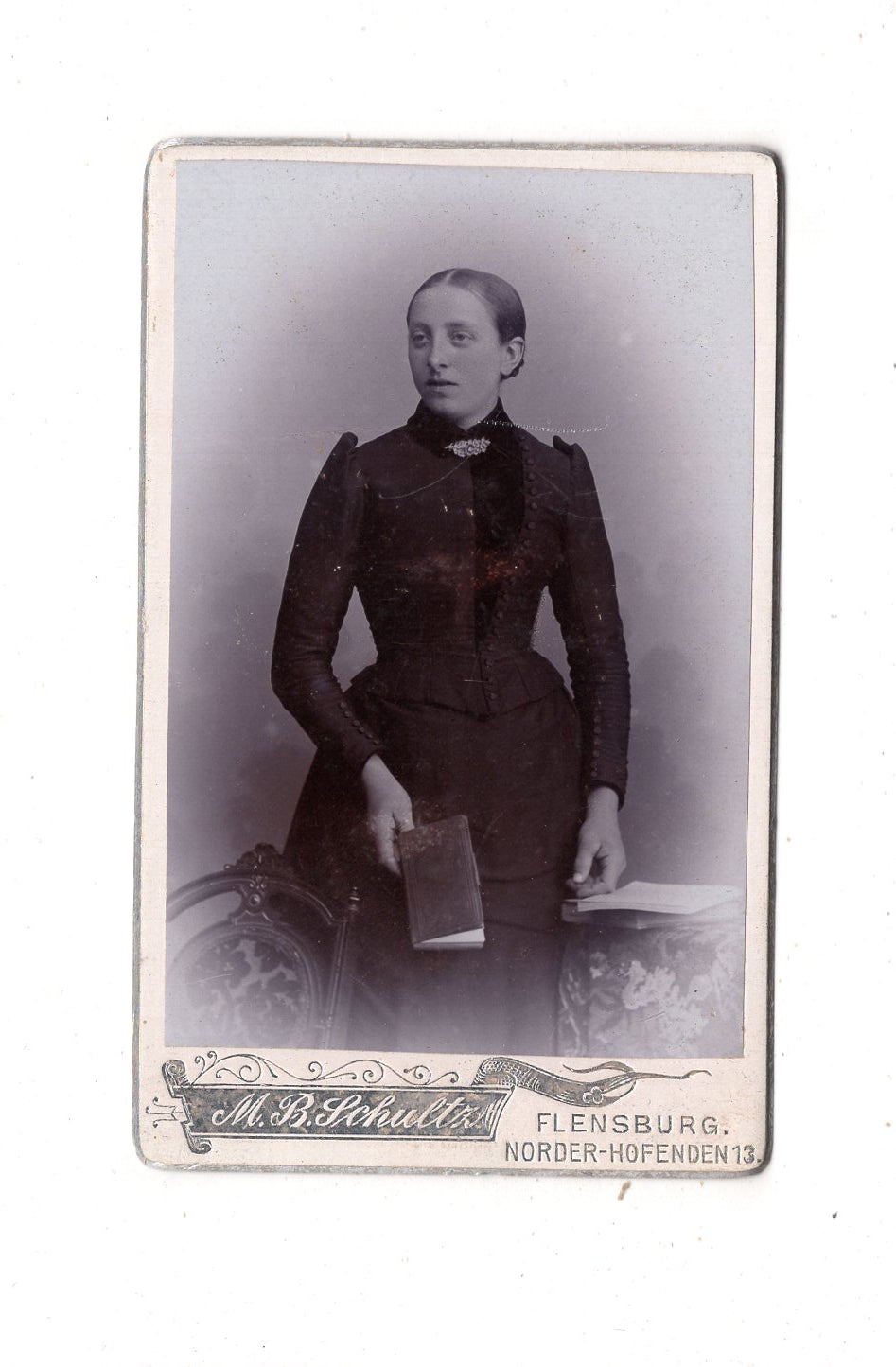 Fotografie Feine Dame - Flensburg um 1900 / CDV L1-31