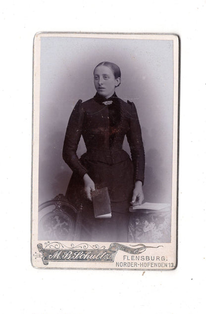 Fotografie Feine Dame - Flensburg um 1900 / CDV L1-31