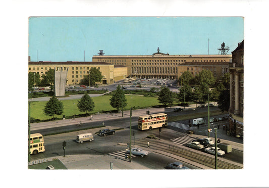 Ansichtskarte Berlin-Tempelhof / Platz der Luftbrücke