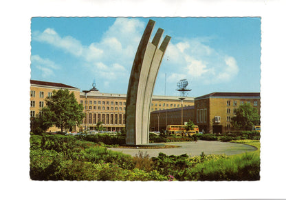 Ansichtskarte Berlin / Luftbrückendenkmal