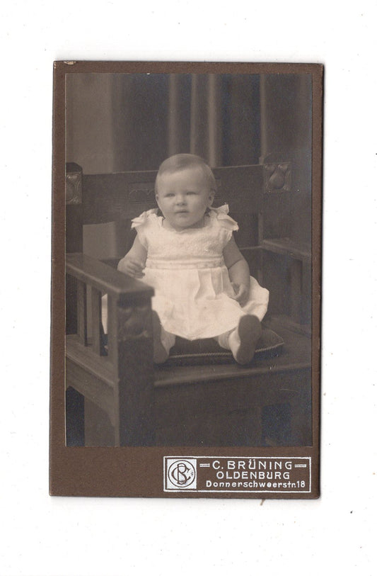 Fotografie Niedliches kleines Kind - Oldenburg 1910er / CDV M1-33