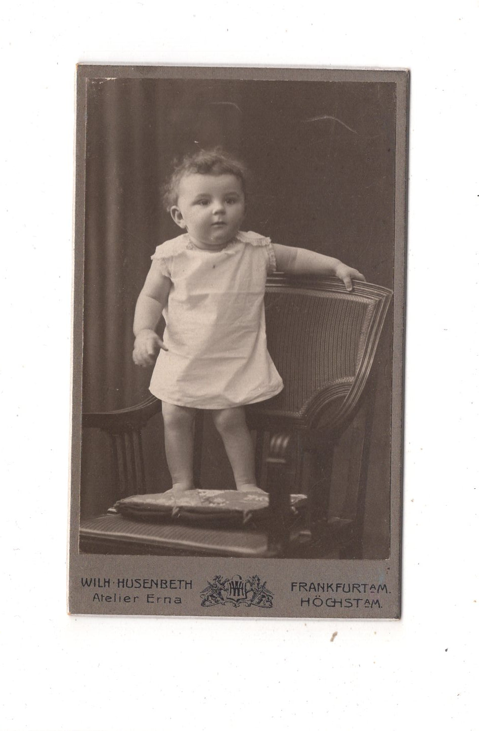 Fotografie Niedliches kleines Kind - Frankfurt Main / Höchst um 1910 / CDV M1-33