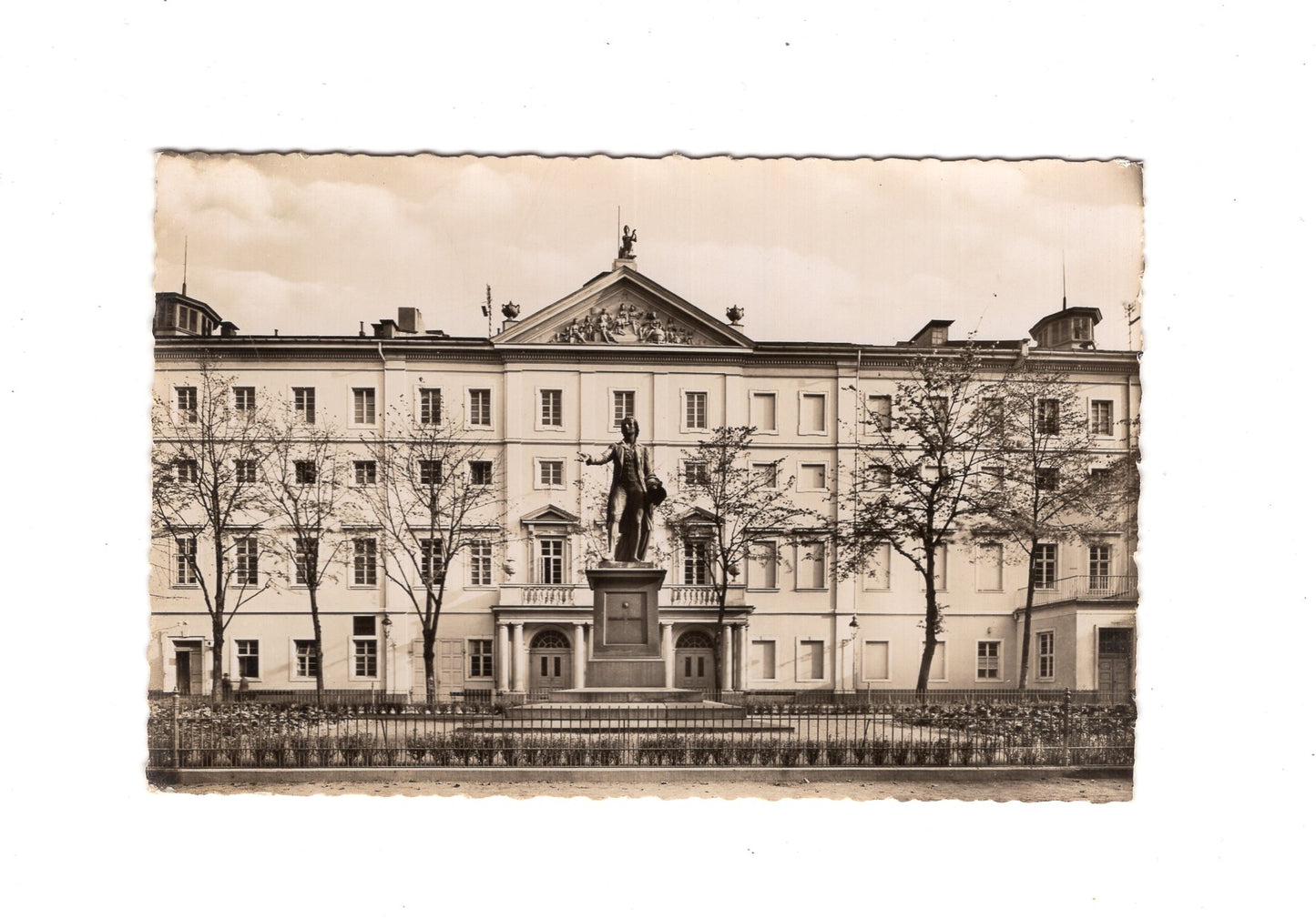 Ansichtskarte Mannheim / Theater mit Schillerdenkmal