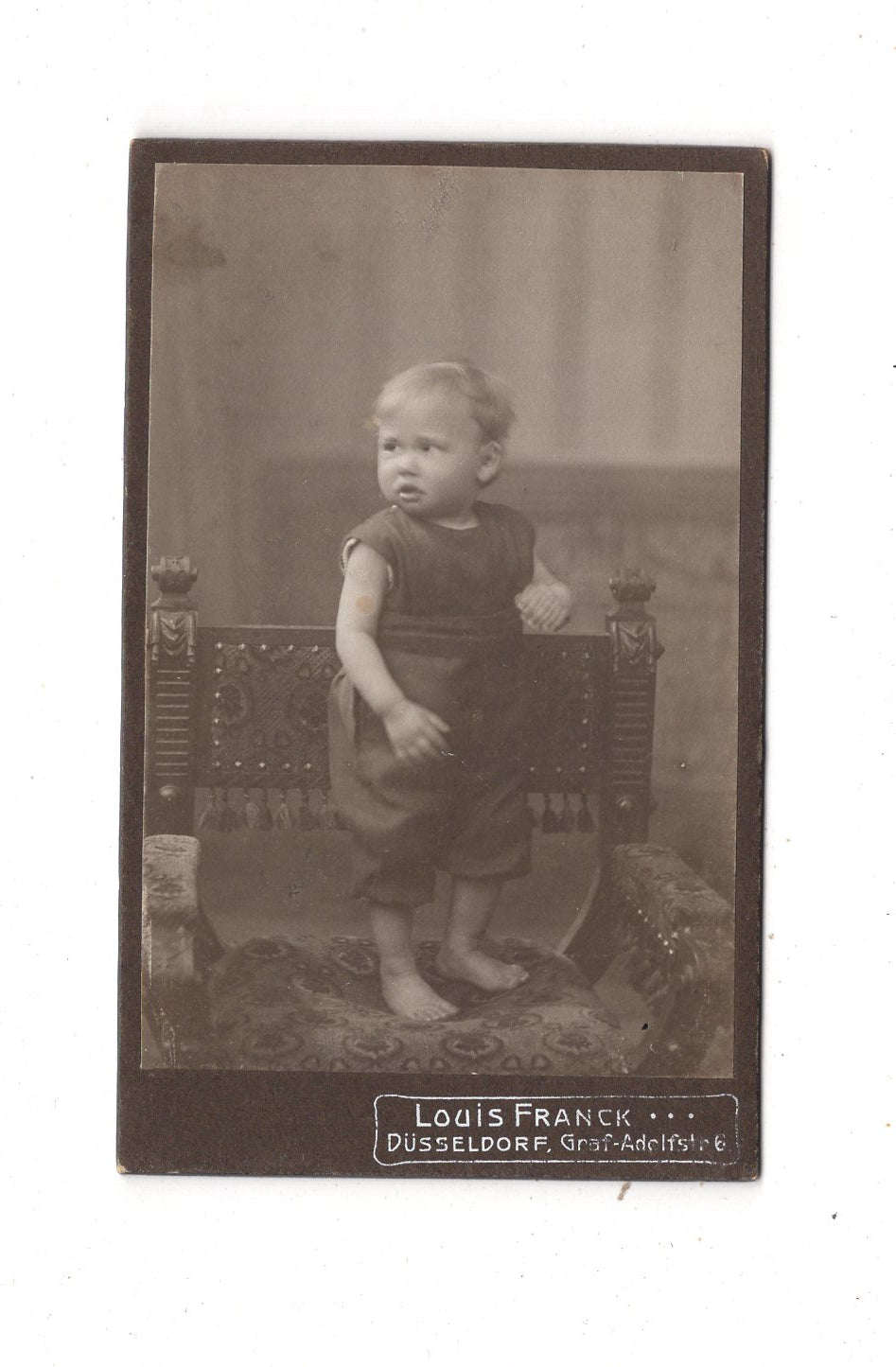 Fotografie Niedlicher kleiner Junge - Düsseldorf 1900er / CDV M1-13