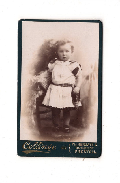 Fotografie Niedliches kleines Kind - Preston 1880er / CDV M1-33