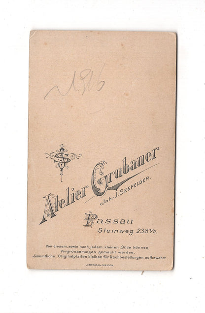 Fotografie Niedlicher kleiner Junge - Passau 1890er / CDV M1-14