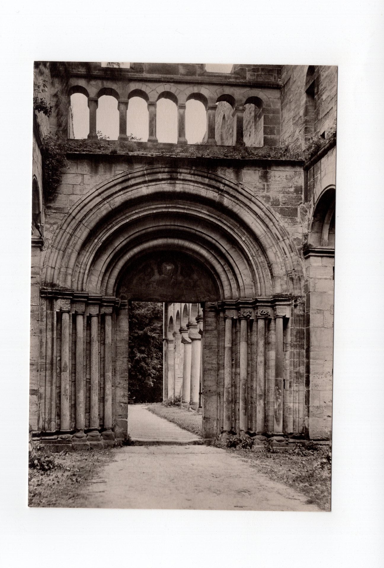 Ansichtskarte Romanisches Portal der Klosterkirche Paulinzella