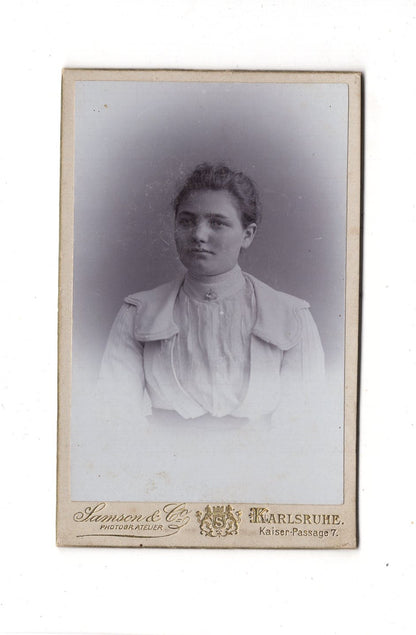 Fotografie Damenportrait - Karlsruhe um 1900 / CDV C1-11