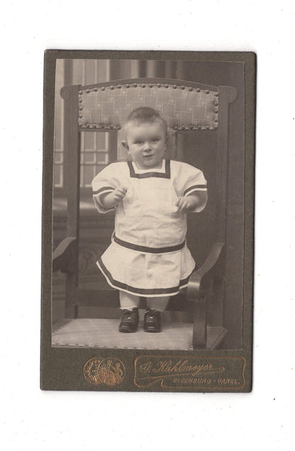 Fotografie Niedlicher kleiner Junge - Oldenburg-Varel 1910er / CDV M1-14