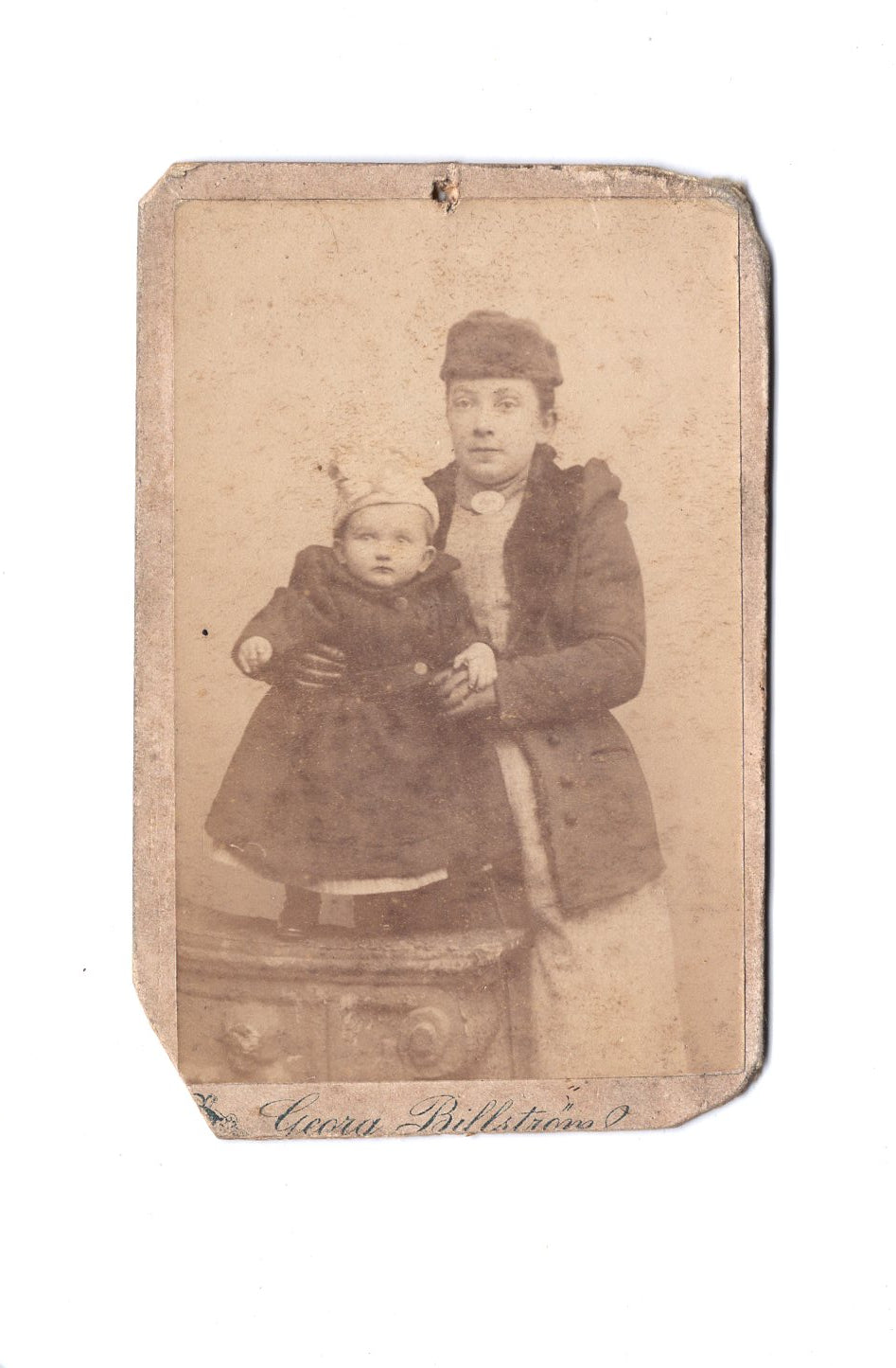 Fotografie Feine Dame mit kleinem Kind - Kiel 1880er