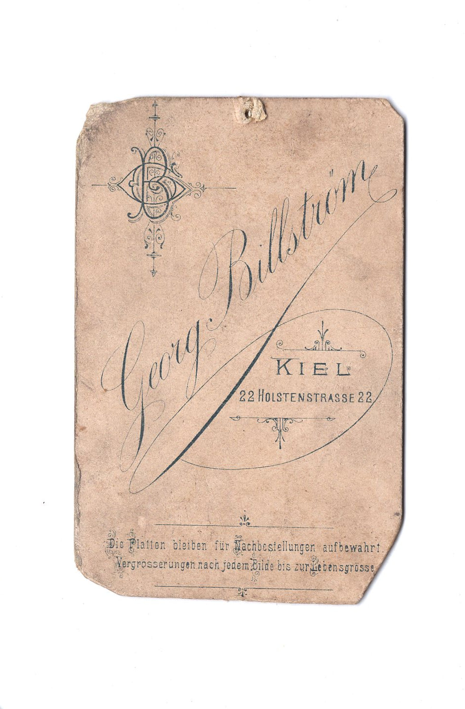 Fotografie Feine Dame mit kleinem Kind - Kiel 1880er