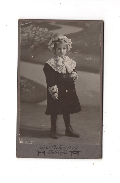 Fotografie Niedliches kleines Mädchen - Solingen 1900er