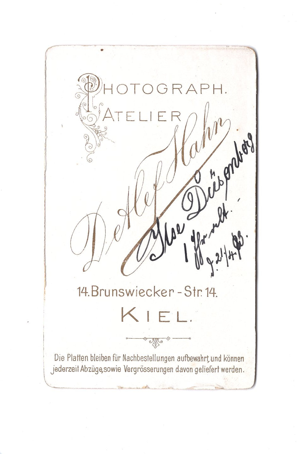 Fotografie Feine Dame mit kleinem Kind / benannt - Kiel 1893