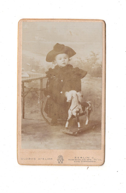 Fotografie Niedliches kleines Kind - Berlin 1890er / CDV M1-34