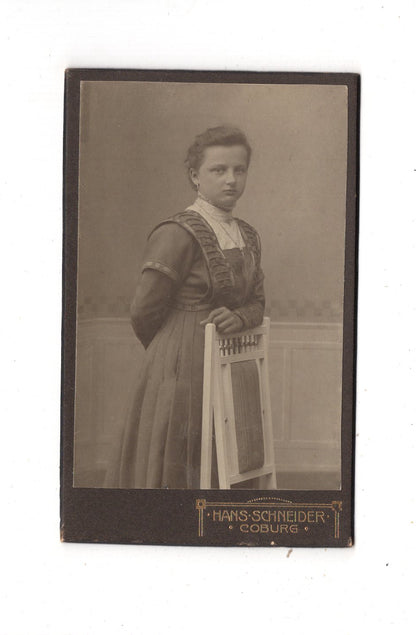 Fotografie Feines junges Mädchen - Coburg um 1910 / CDV L1-32