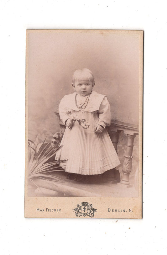 Fotografie Niedliches kleines Mädchen - Berlin 1890er