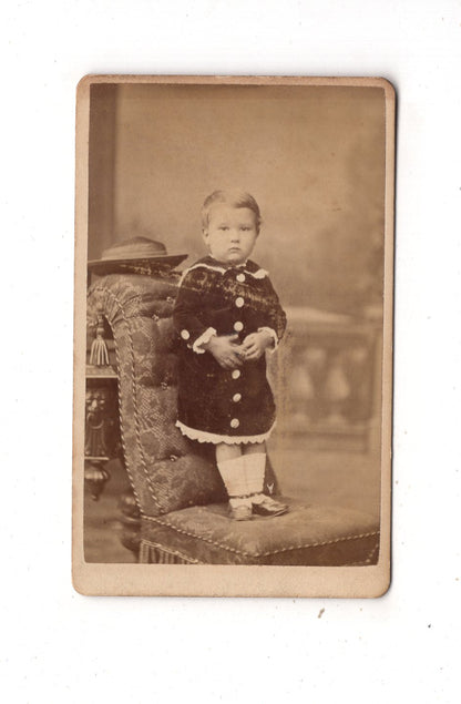 Fotografie Niedlicher kleiner Junge - Hereford um 1880 / CDV M1-14