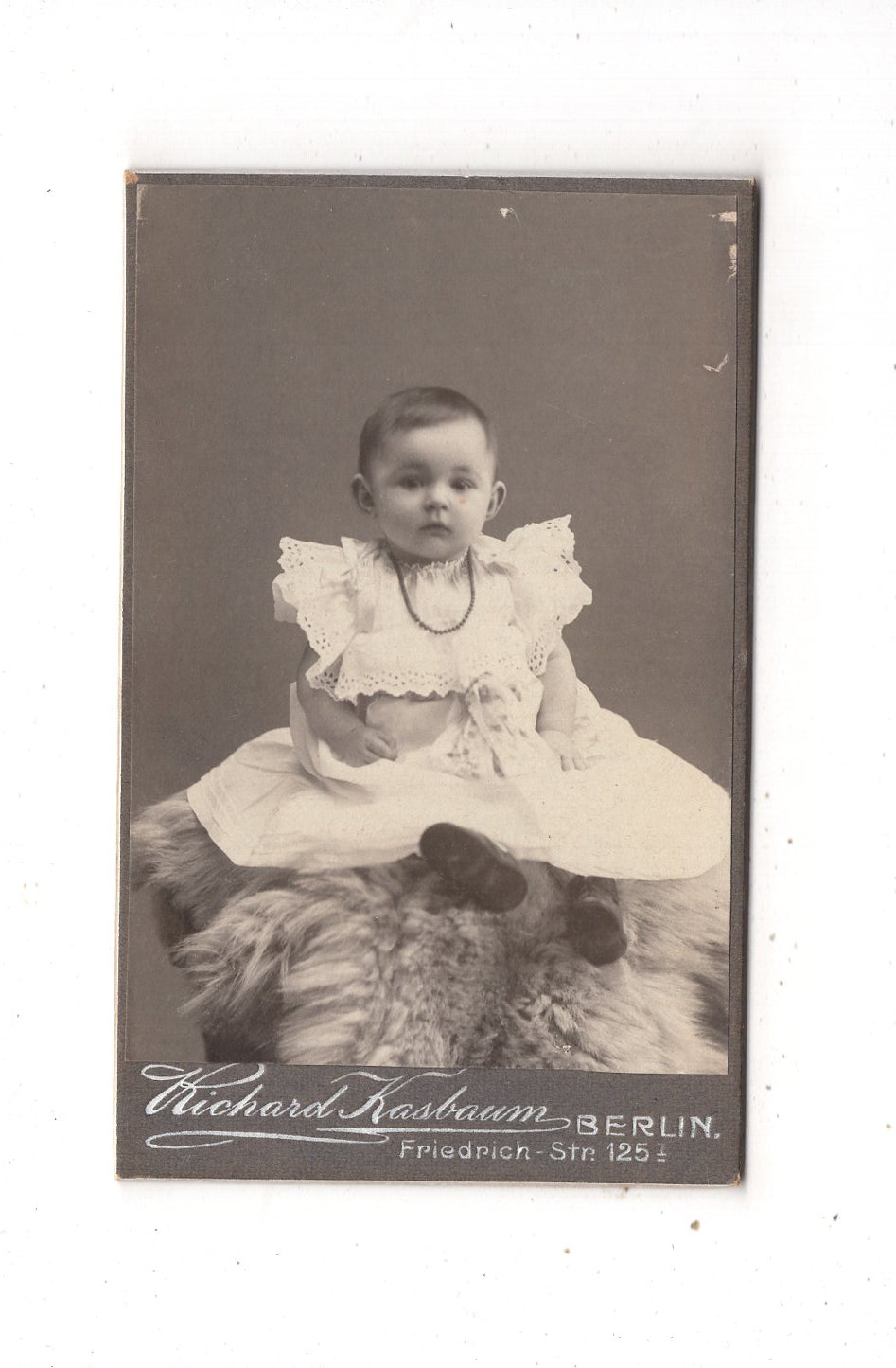 Fotografie Niedliches kleines Kind - Berlin 1900er