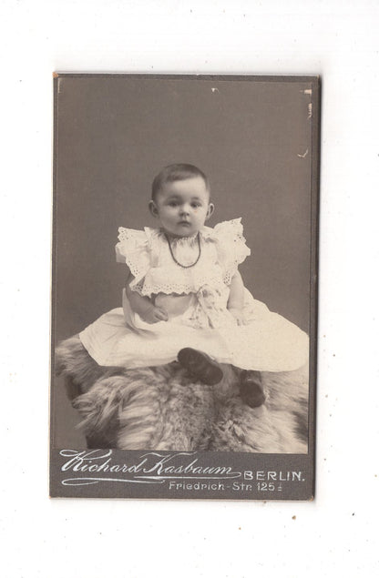 Fotografie Niedliches kleines Kind - Berlin 1900er