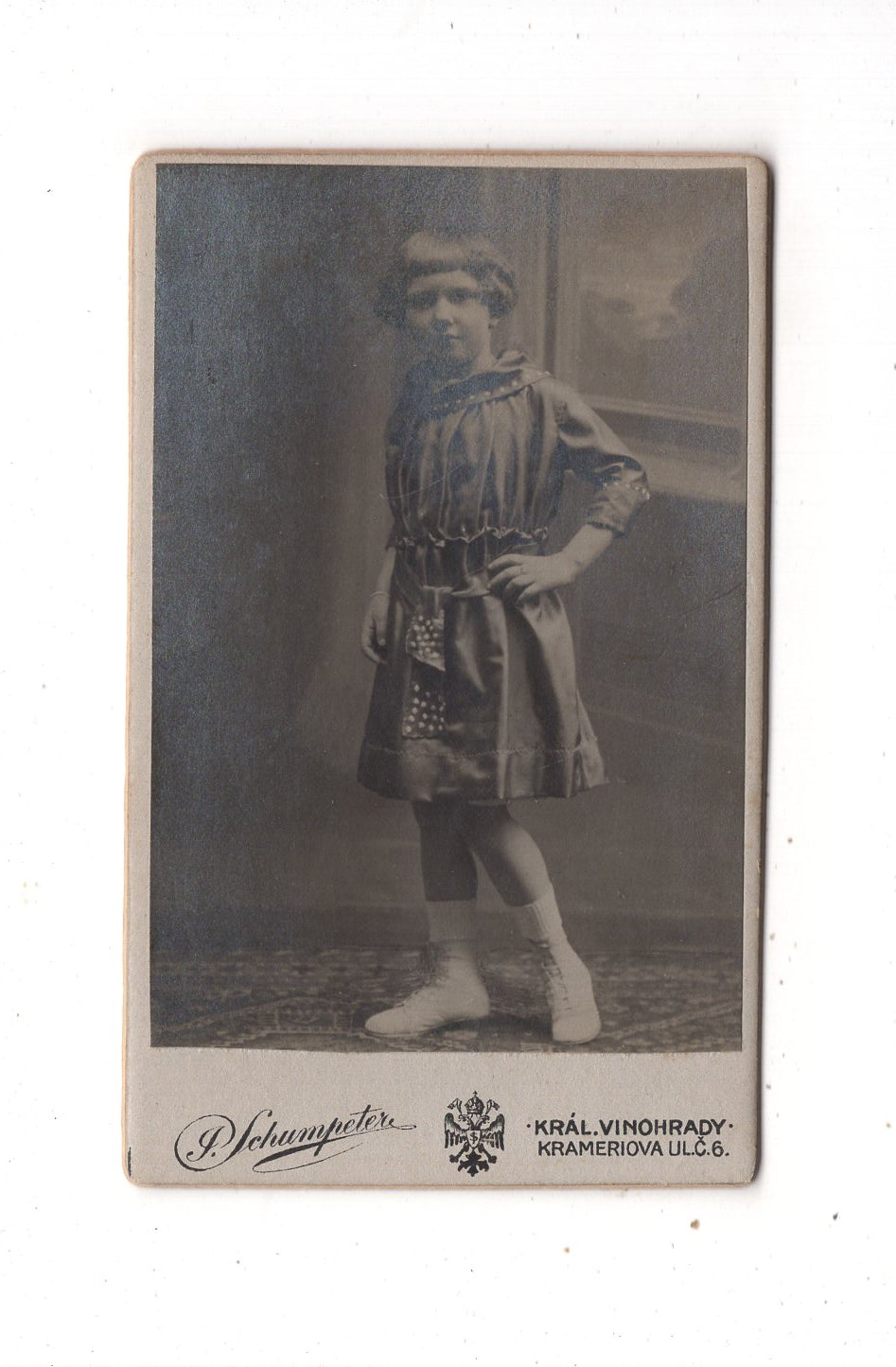 Fotografie Niedliches kleines Mädchen - Kral. Vinohrady 1910er