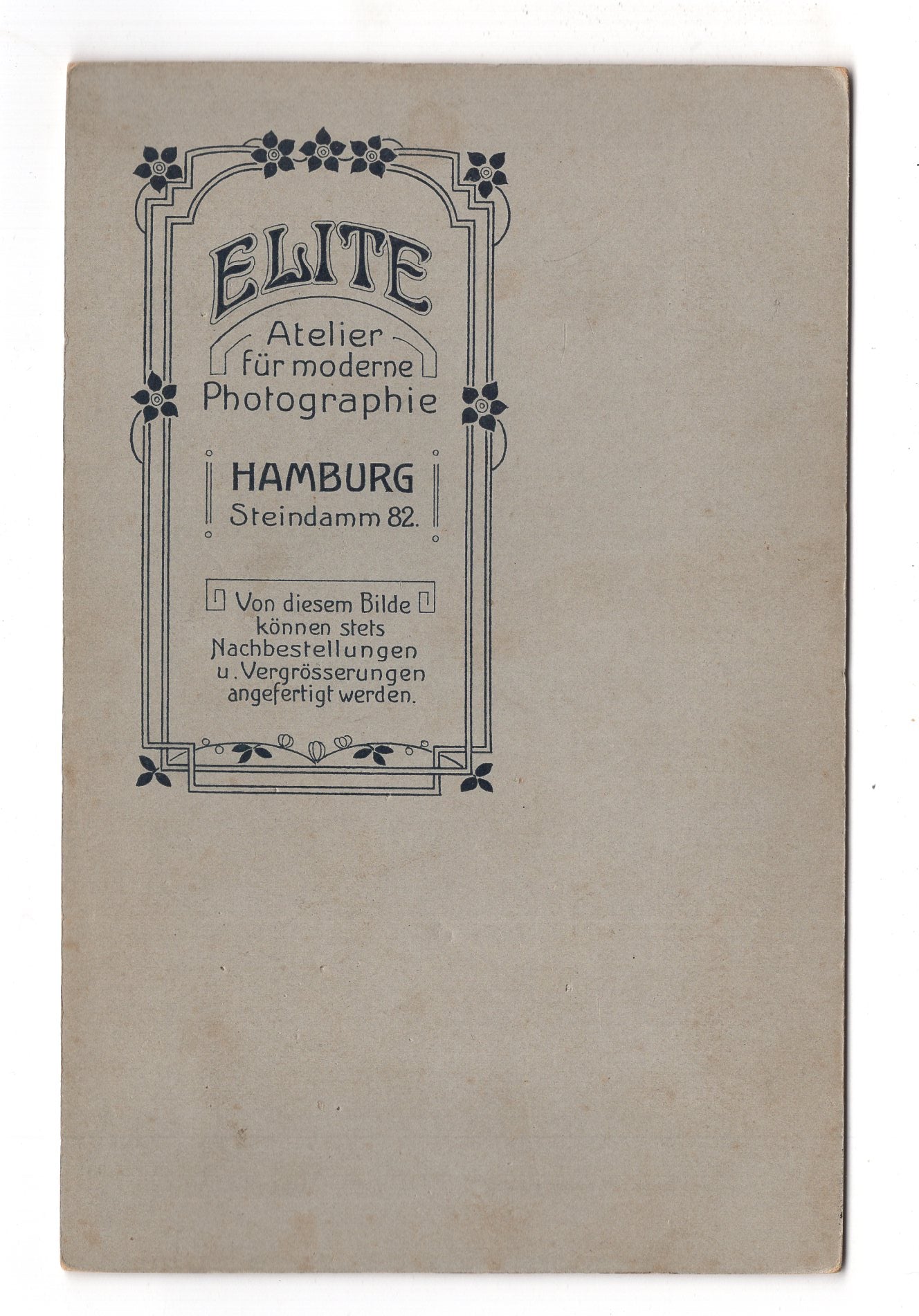 Fotografie Feine Dame mit Baby - Hamburg 1910er / CAB U-34